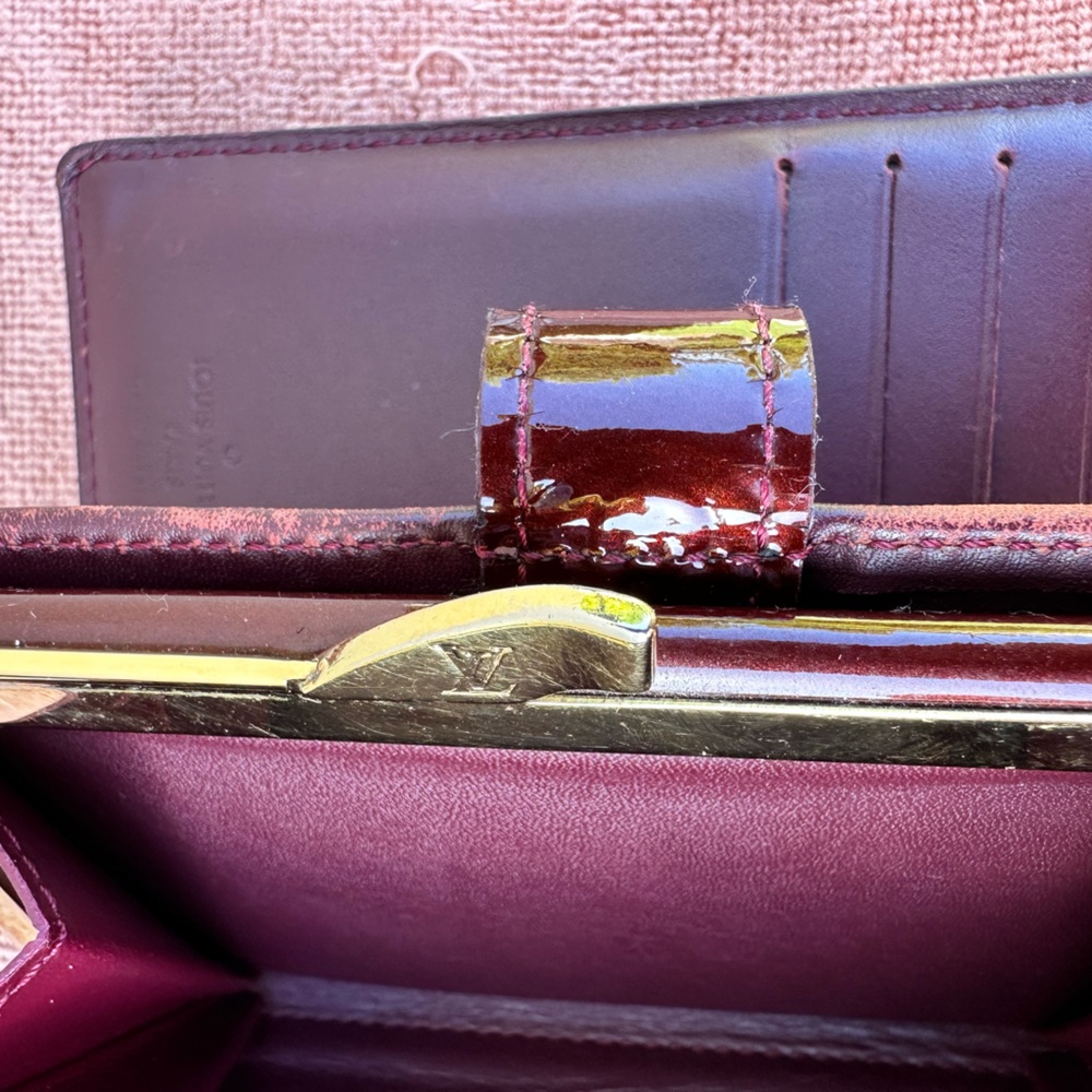 Louis Vuitton Burgundy Wine Wallet. - Picture 12 of 16